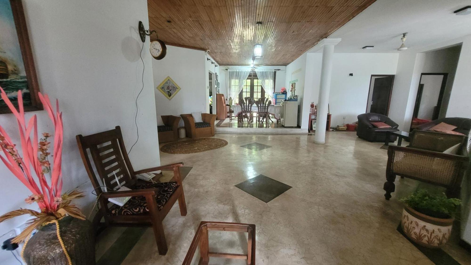 Villa Sea Sprays Hikkaduwa Exterior foto