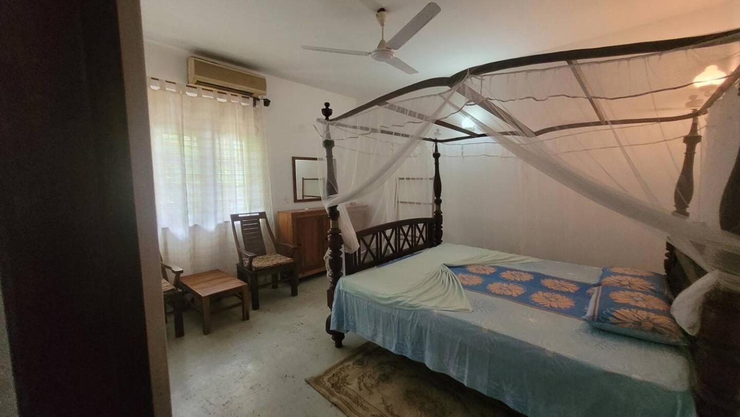 Villa Sea Sprays Hikkaduwa Exterior foto