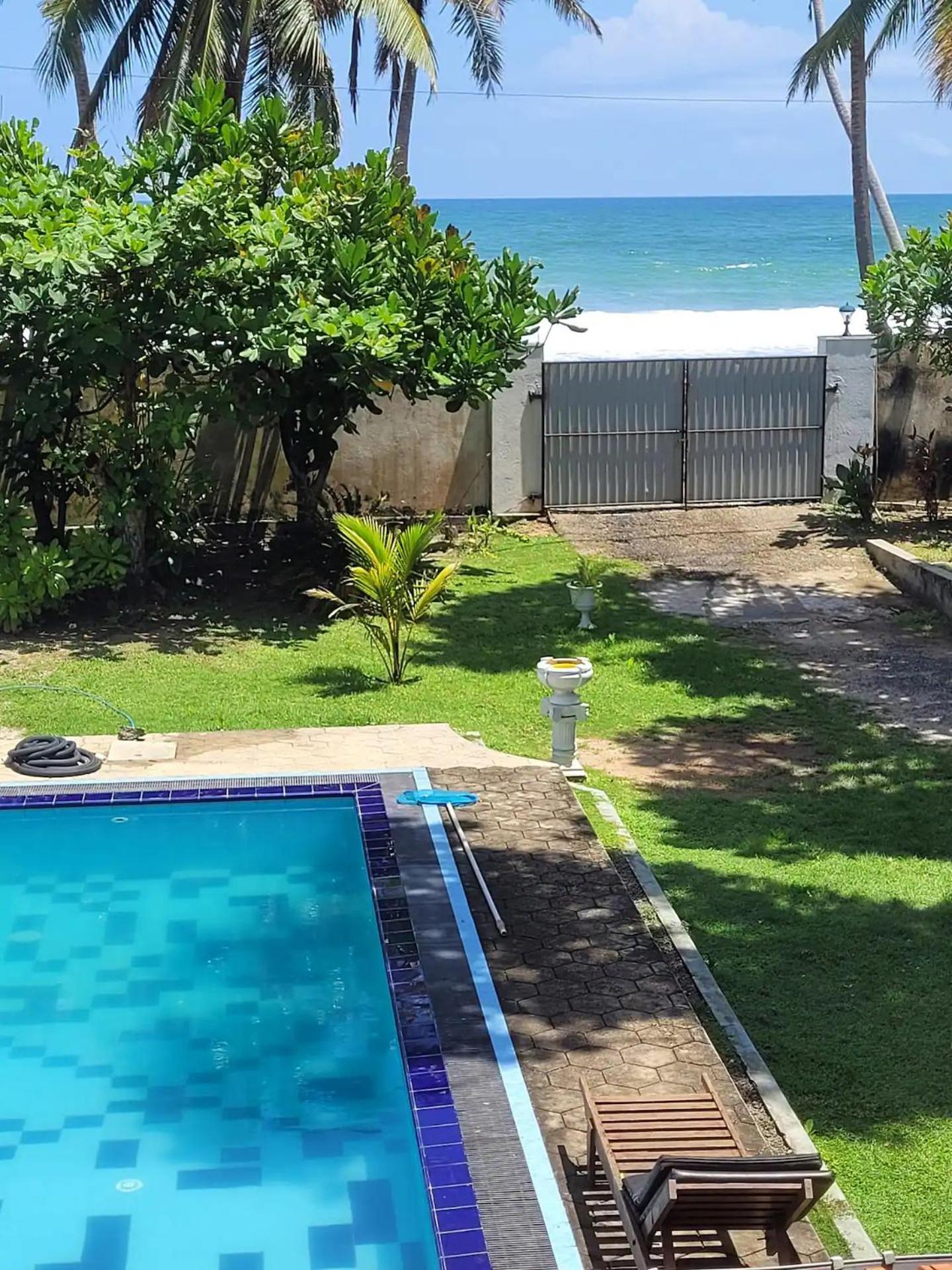 Villa Sea Sprays Hikkaduwa Exterior foto